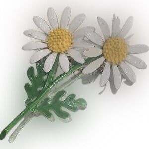 Enamel Daisy Brooch